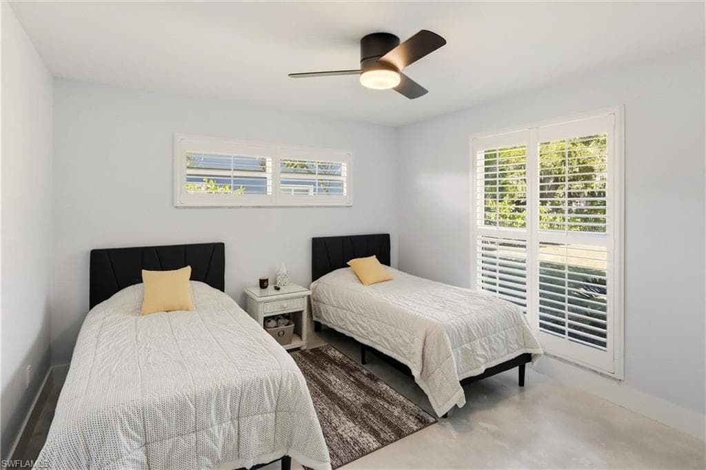 74 Aqua LN, NORTH FORT MYERS FL 33903-26