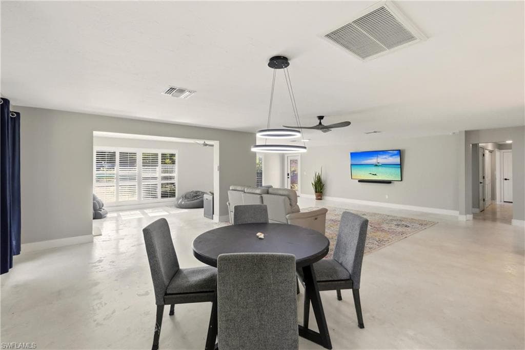 74 Aqua LN, NORTH FORT MYERS FL 33903-19