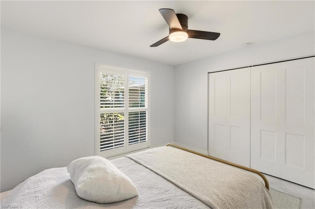 74 Aqua LN, NORTH FORT MYERS FL 33903-33