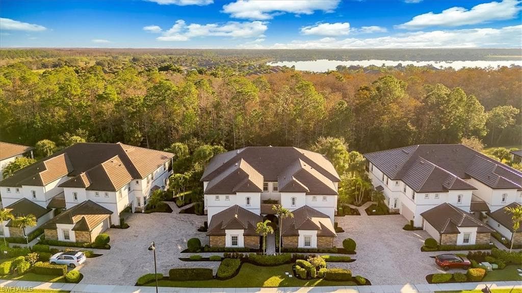 9528 Ironstone TER # 201, NAPLES FL 34120-22