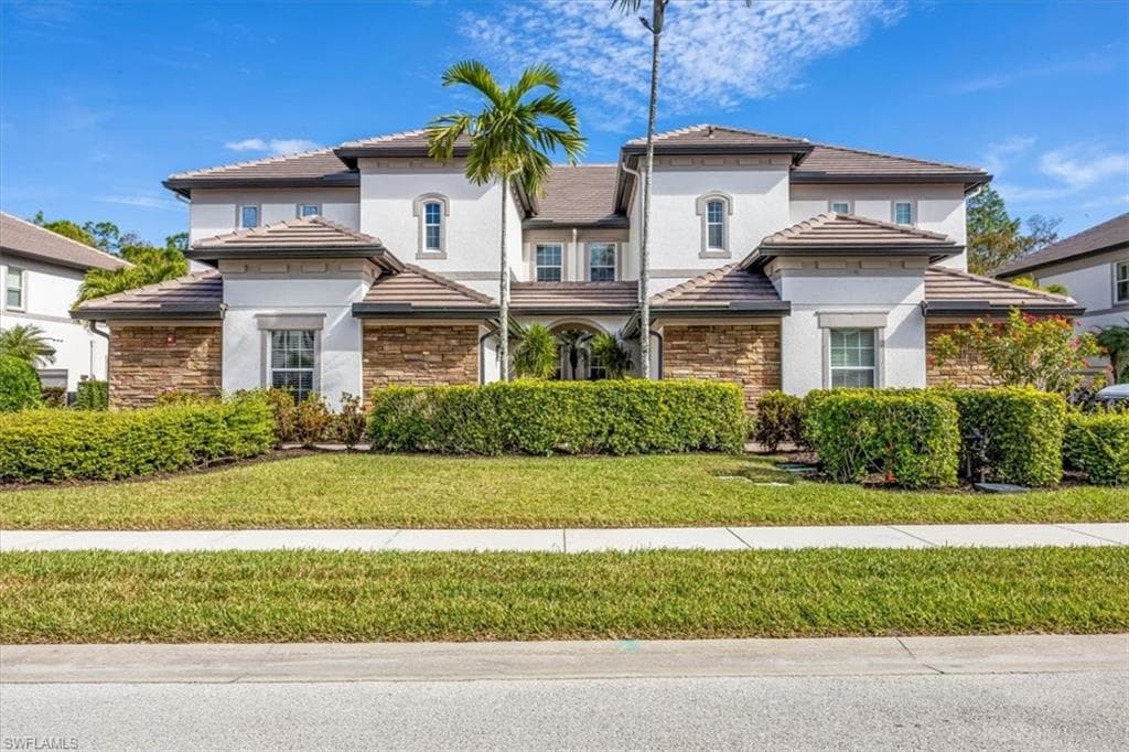 9528 Ironstone TER # 201, NAPLES FL 34120-19