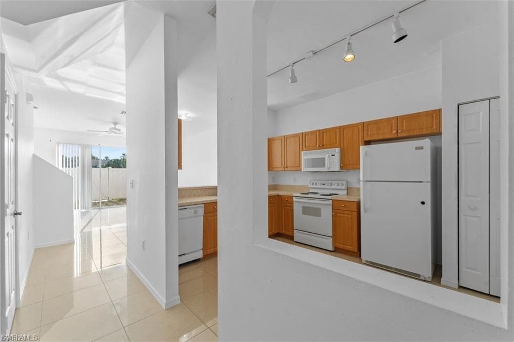 3637 Pine Oak CIR # 105, FORT MYERS FL 33916-4