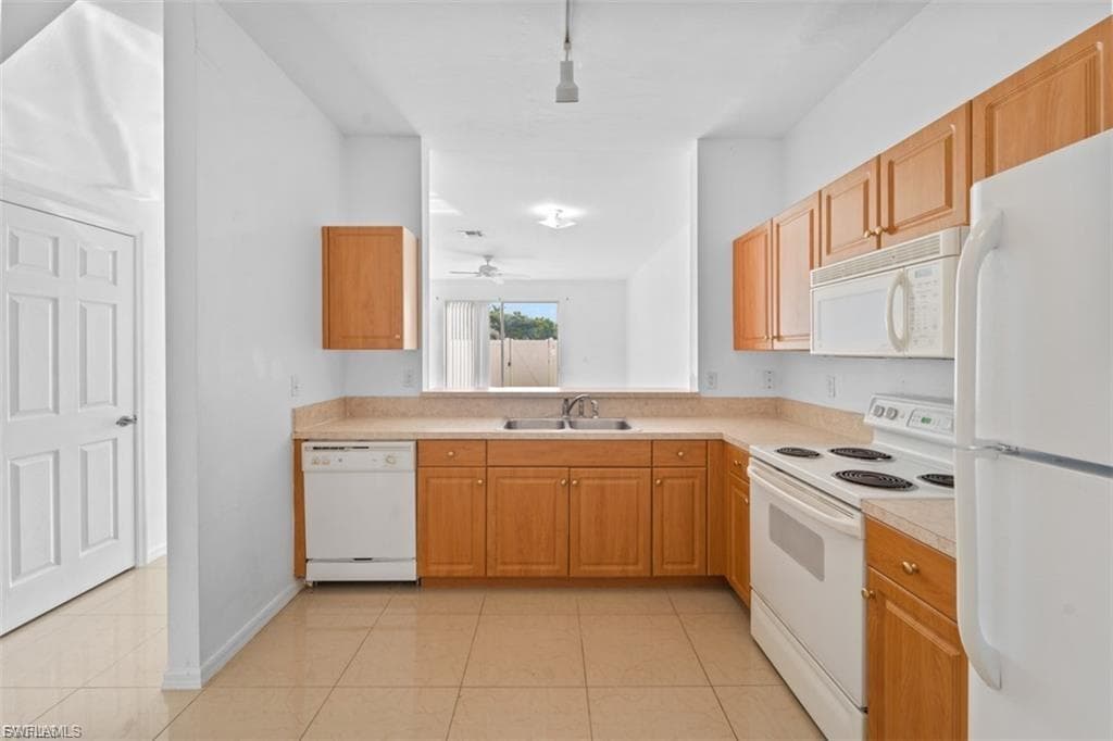 3637 Pine Oak CIR # 105, FORT MYERS FL 33916-9