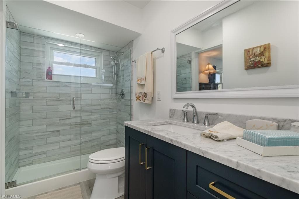 240 Driftwood LN, FORT MYERS BEACH FL 33931-20