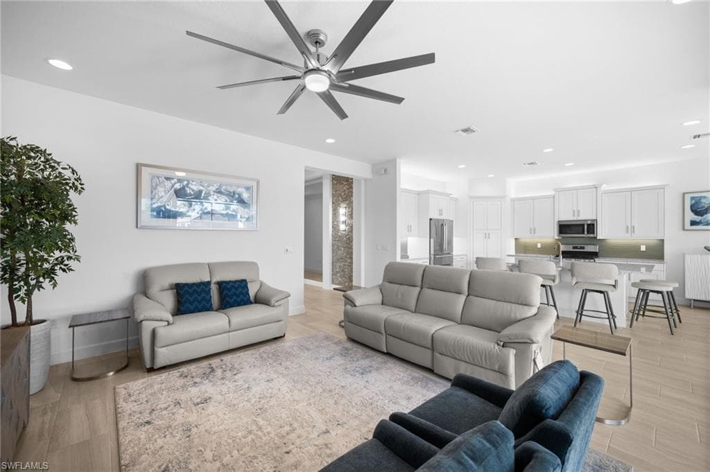 28471 Montecristo LOOP, BONITA SPRINGS FL 34135-17