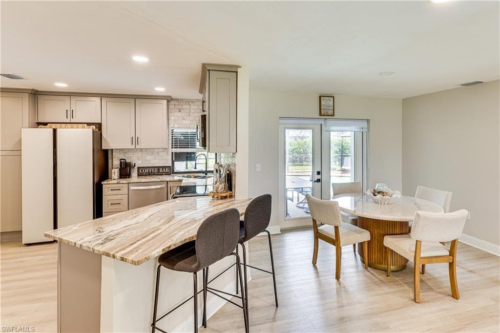 6030 Perthshire LN, FORT MYERS FL 33908-3