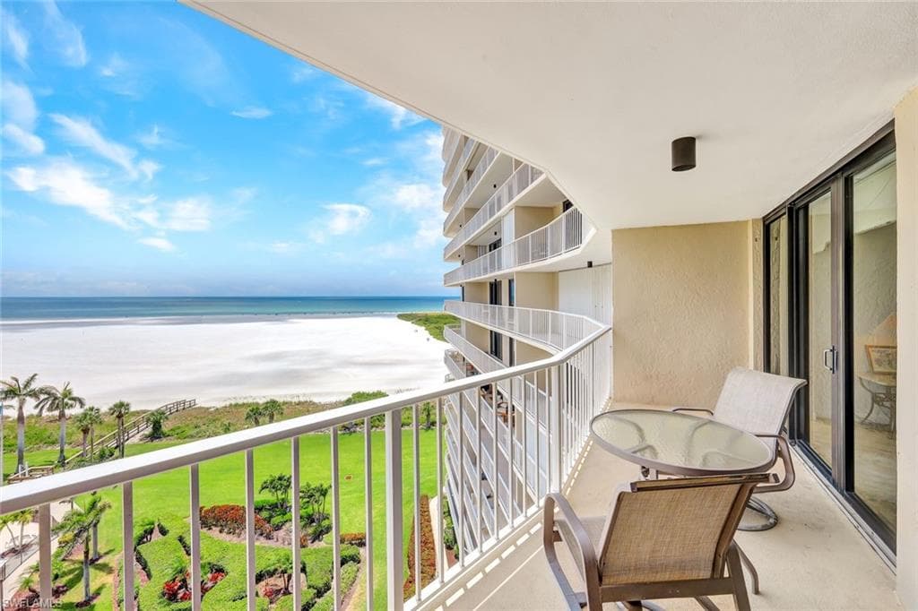 320 Seaview CT # 804, MARCO ISLAND FL 34145-21