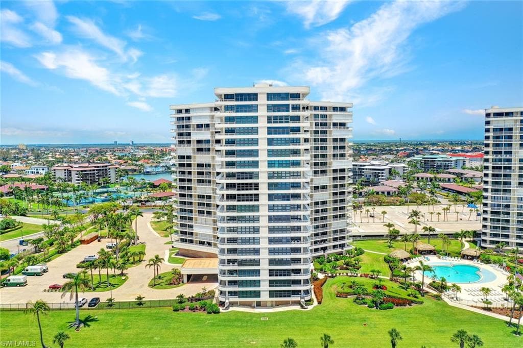 320 Seaview CT # 804, MARCO ISLAND FL 34145-2