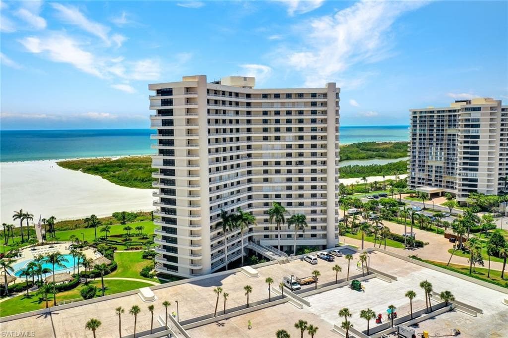 320 Seaview CT # 804, MARCO ISLAND FL 34145-32