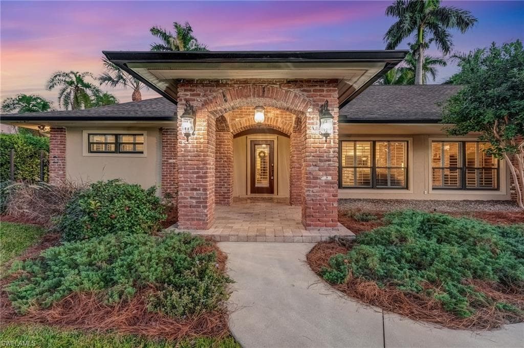 5657 Shaddelee LN W, FORT MYERS FL 33919-12