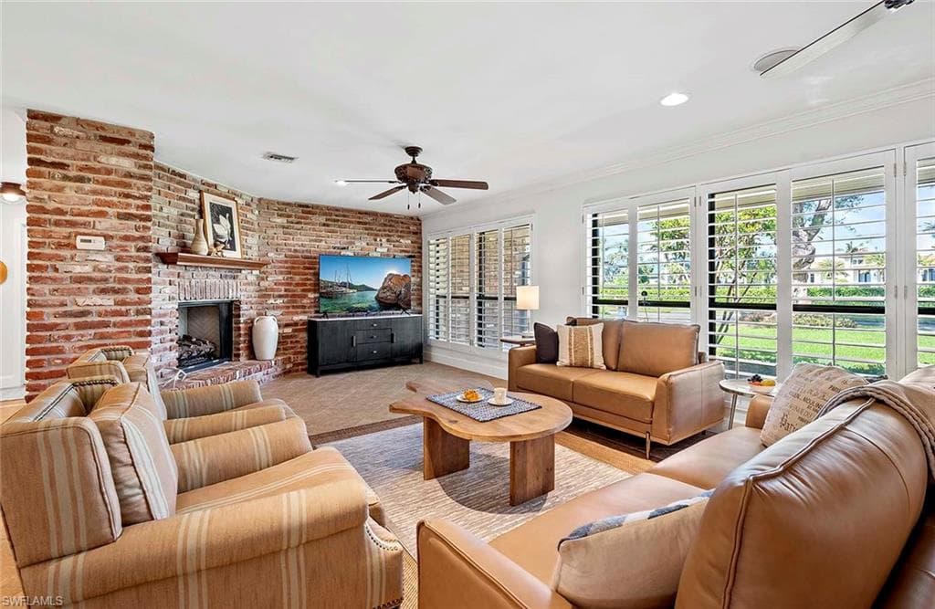 5657 Shaddelee LN W, FORT MYERS FL 33919-2