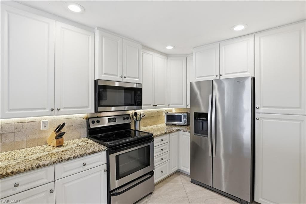 1519 Chesapeake AVE # 5, NAPLES FL 34102-15