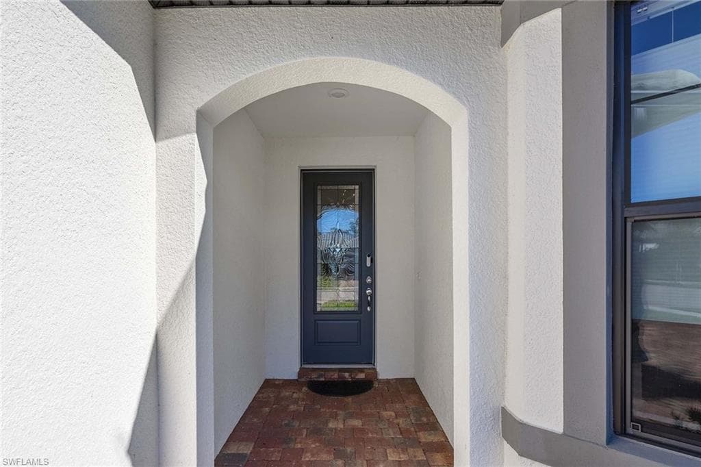 6767 Pennyroyal DR, NAPLES FL 34114-6