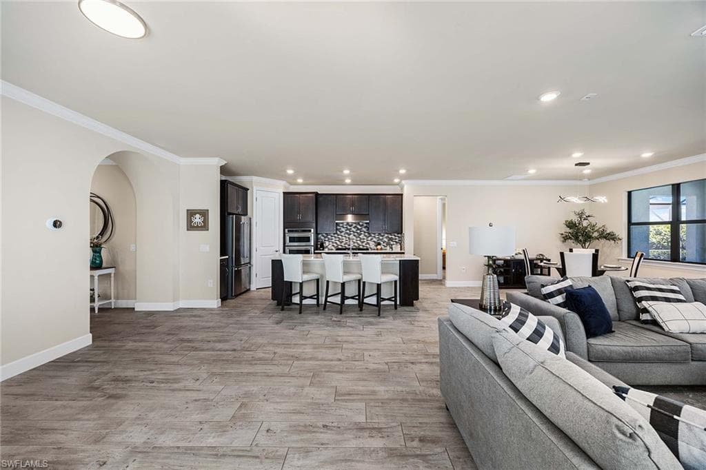 6767 Pennyroyal DR, NAPLES FL 34114-10