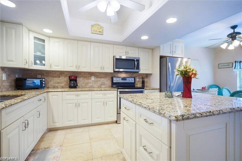 4722 SE 1st PL # 12, CAPE CORAL FL 33904-4