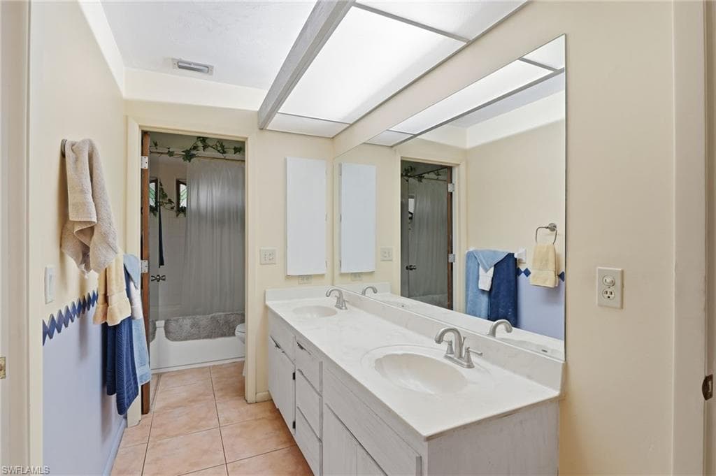 4096 Skyway DR # 42, NAPLES FL 34112-11