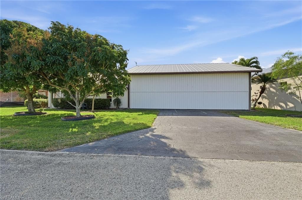 4096 Skyway DR # 42, NAPLES FL 34112-2