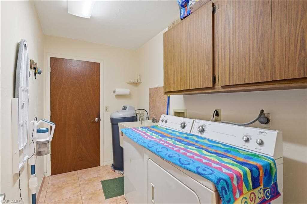 4096 Skyway DR # 42, NAPLES FL 34112-10