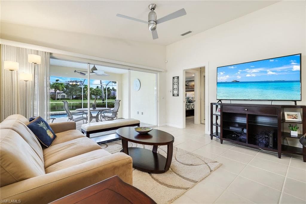 5058 Kingston WAY, NAPLES FL 34119-6