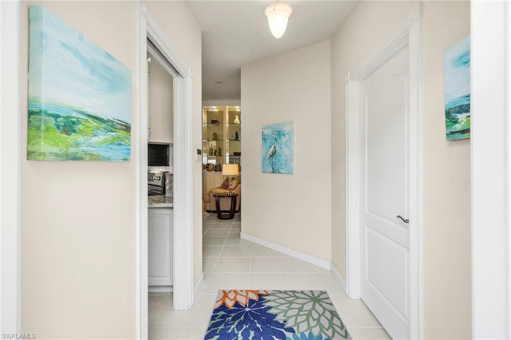 5058 Kingston WAY, NAPLES FL 34119-4