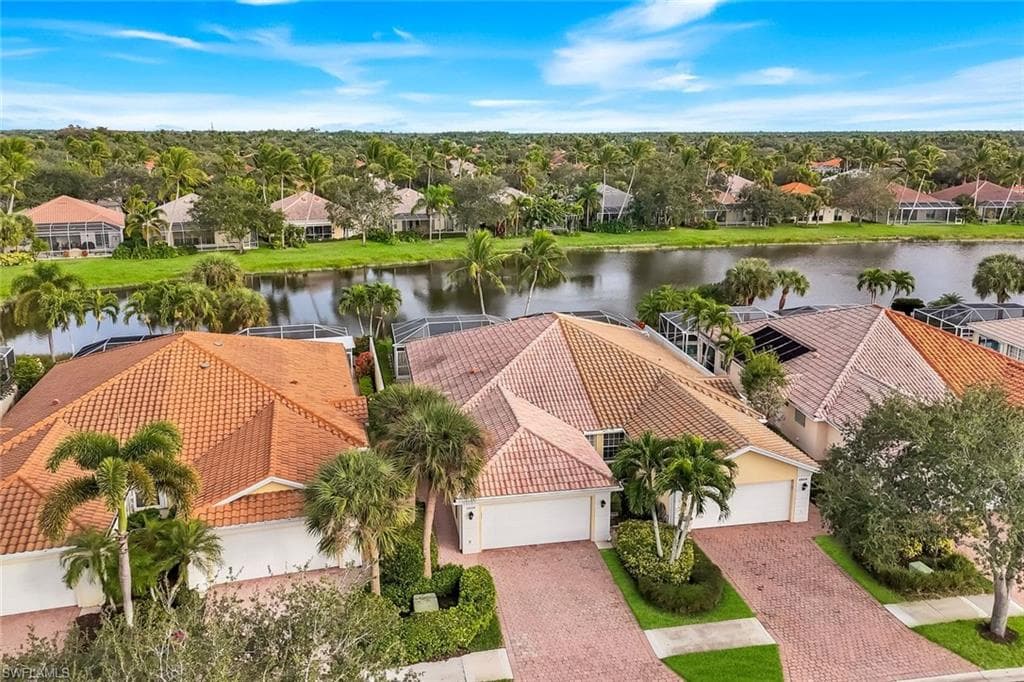 5058 Kingston WAY, NAPLES FL 34119-33