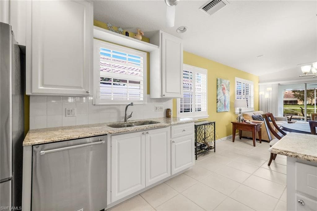 5058 Kingston WAY, NAPLES FL 34119-13