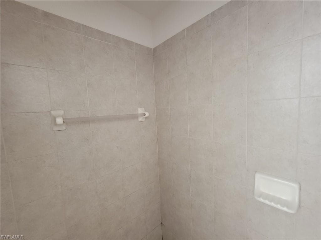 2913 Tuscan DR # 203, CAPE CORAL FL 33909-16