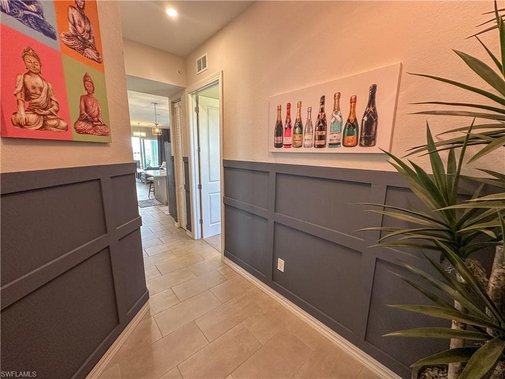 163 Indies DR E # 206, NAPLES FL 34114-1