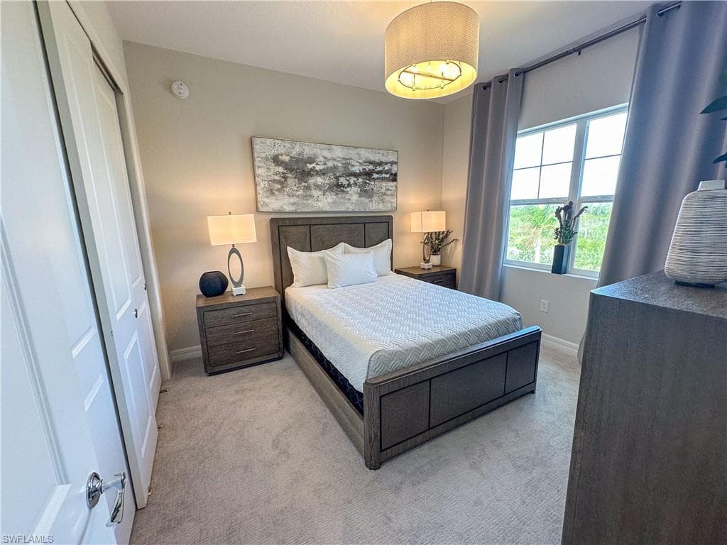 163 Indies DR E # 206, NAPLES FL 34114-35