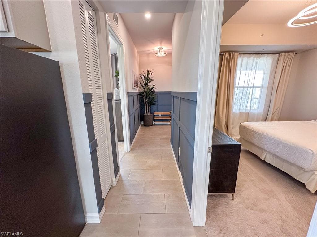 163 Indies DR E # 206, NAPLES FL 34114-29