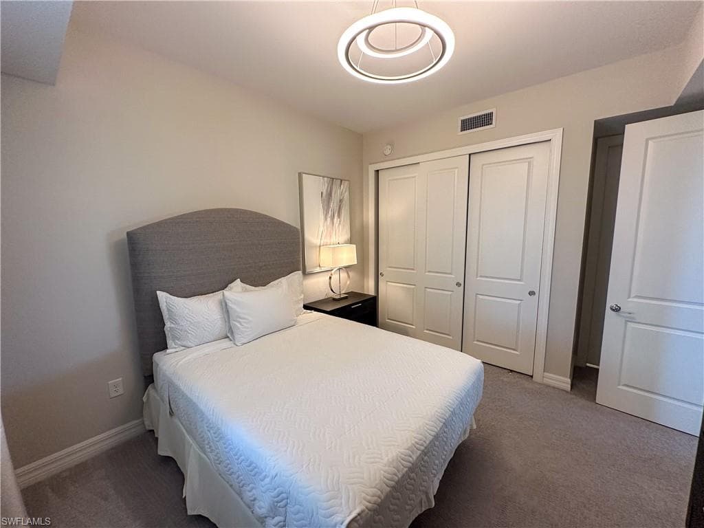 163 Indies DR E # 206, NAPLES FL 34114-32