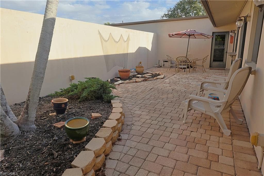 5852 Wild Fig LN, FORT MYERS FL 33919-25