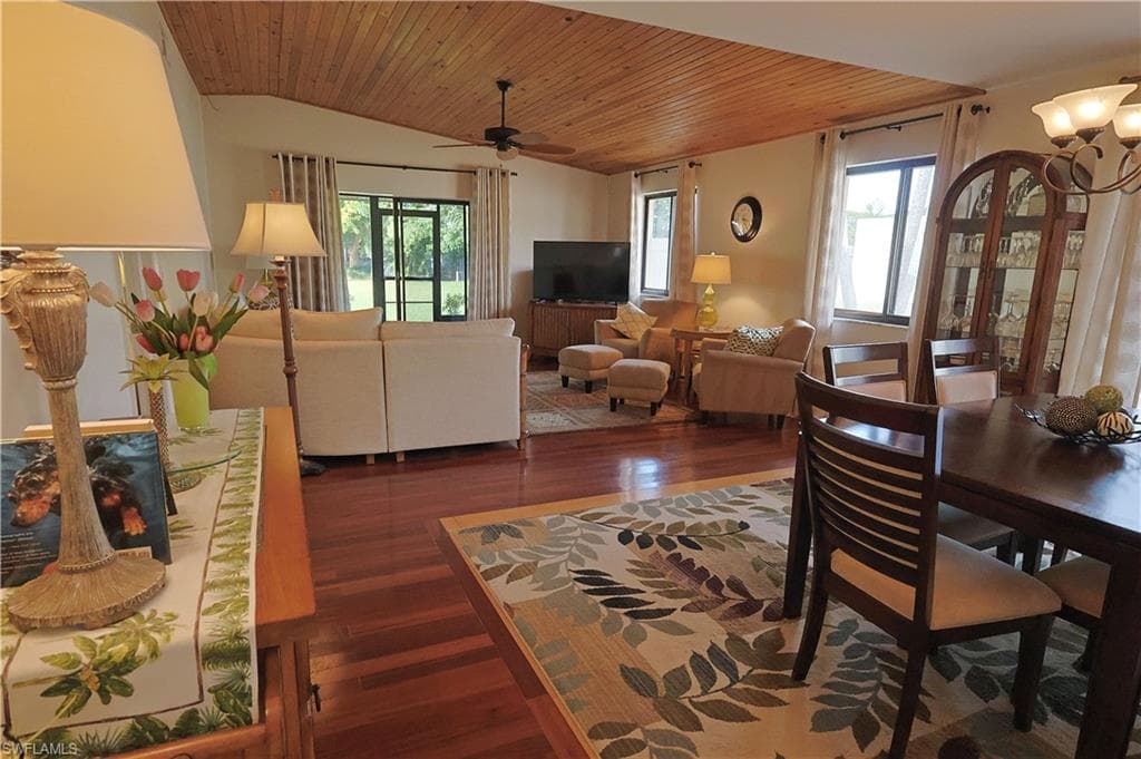 5852 Wild Fig LN, FORT MYERS FL 33919-8