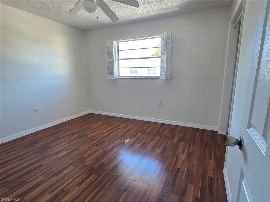 3325 Airport RD N # G7, NAPLES FL 34105-6