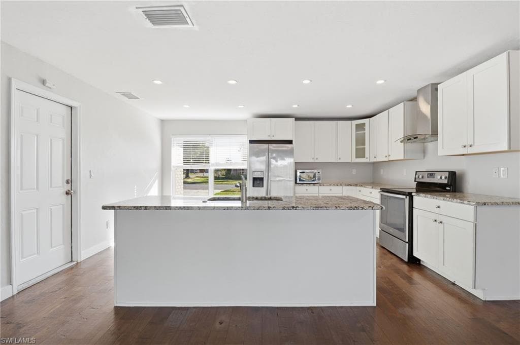 1495 Charmont PL, FORT MYERS FL 33919-10