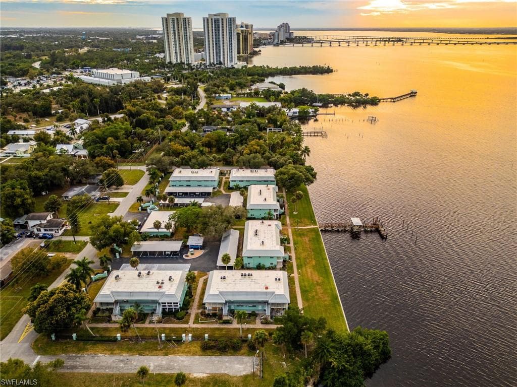 3225 E Riverside DR # 31C, FORT MYERS FL 33916-35