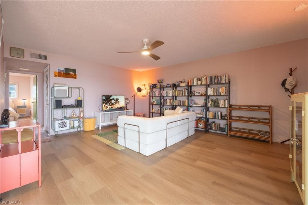 3225 E Riverside DR # 31C, FORT MYERS FL 33916-4