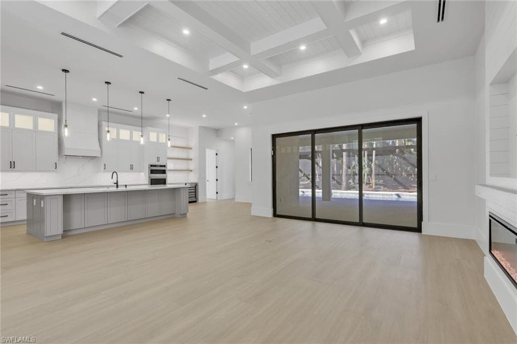 1109 15th ST SW-10