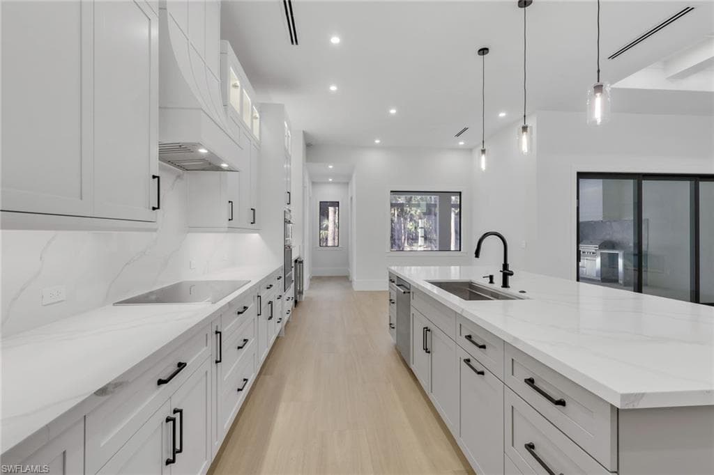 1109 15th ST SW-7