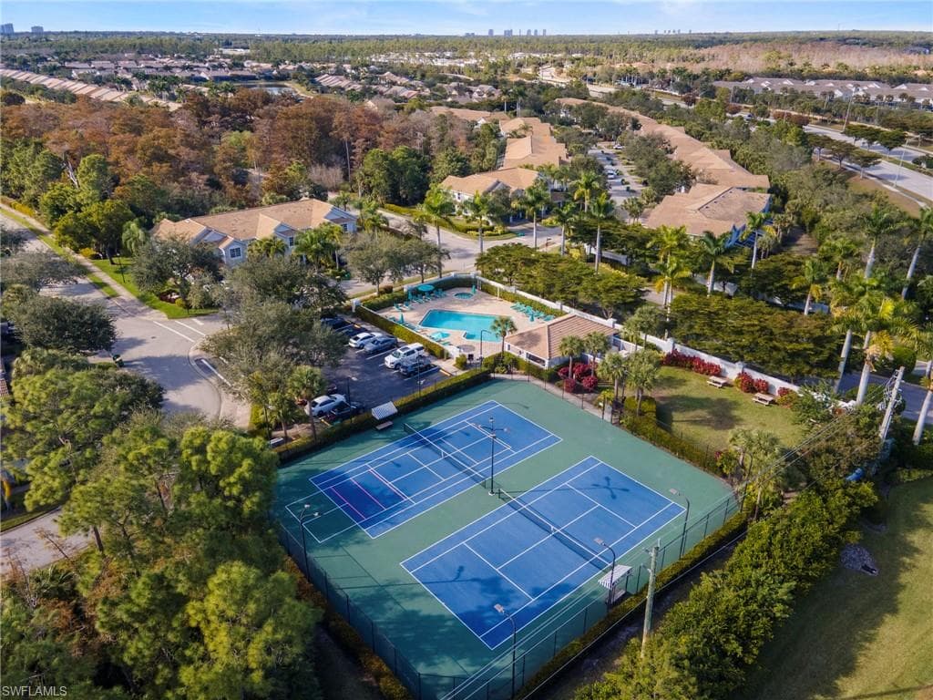 15930 Marcello CIR # 242, NAPLES FL 34110-25