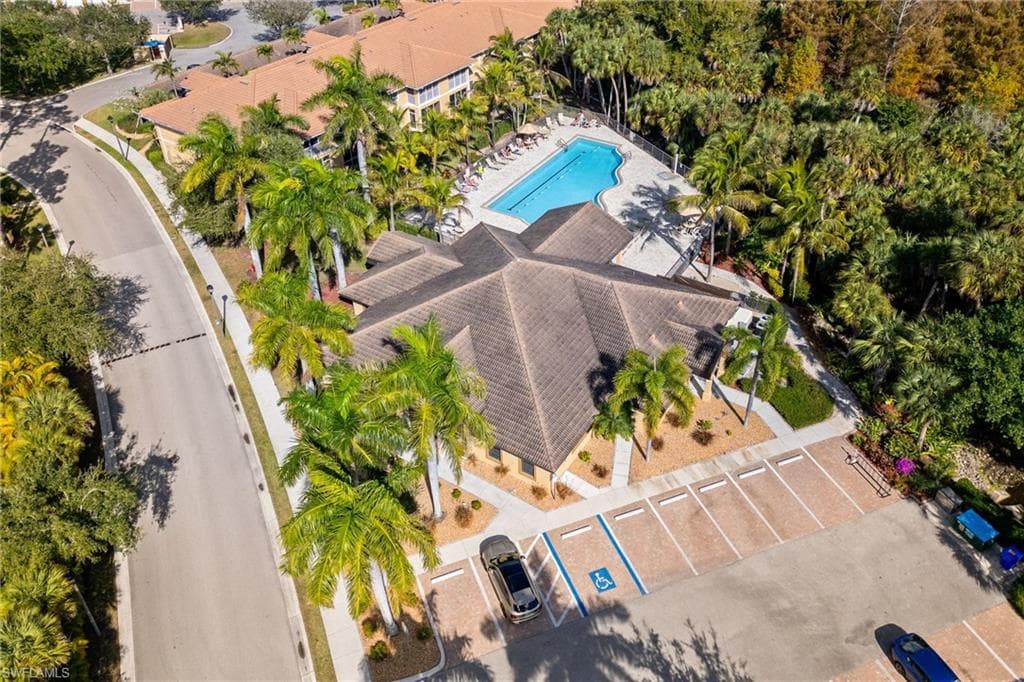 1076 Winding Pines CIR # 101, CAPE CORAL FL 33909-33