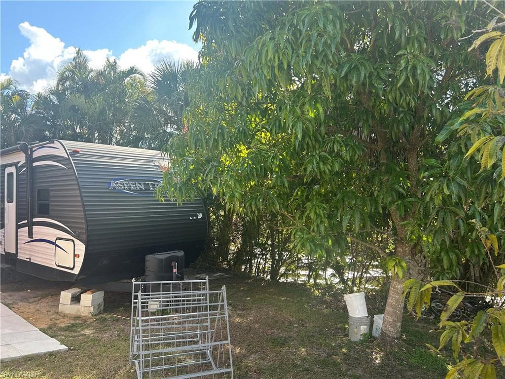 2049 50th ST SW, NAPLES FL 34116-5