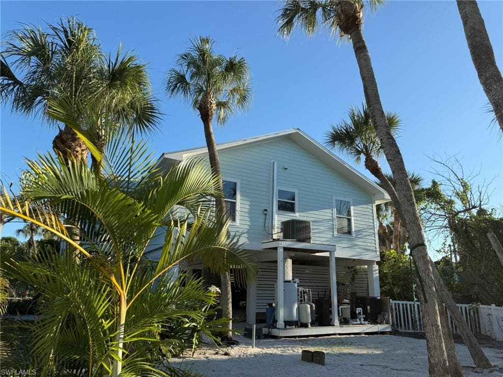 4511 Bartlett PKWY, CAPTIVA FL 33924-45