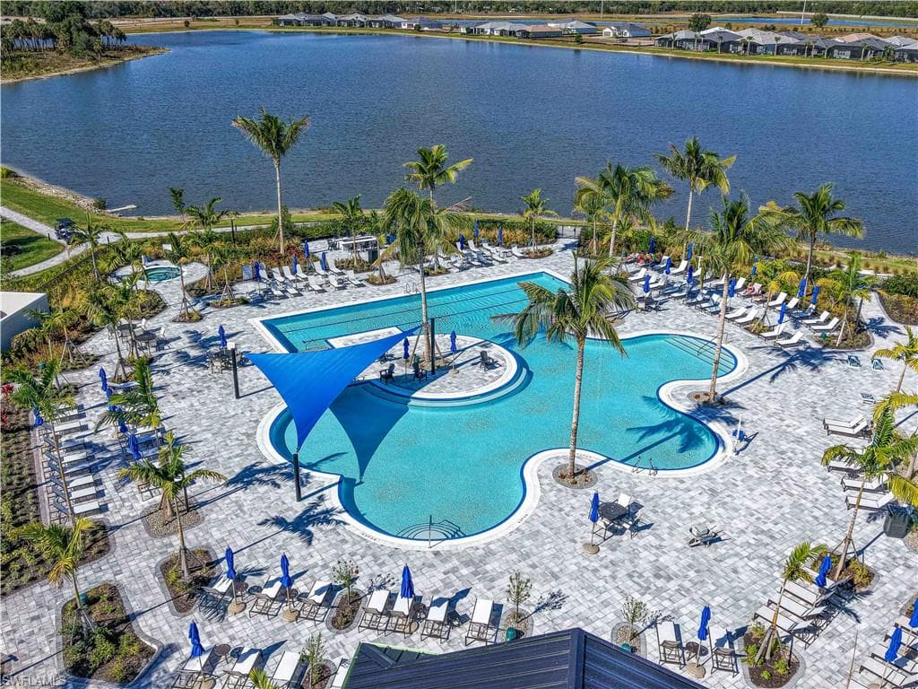 7079 Chapel Creek LN, NORTH FORT MYERS FL 33917-24