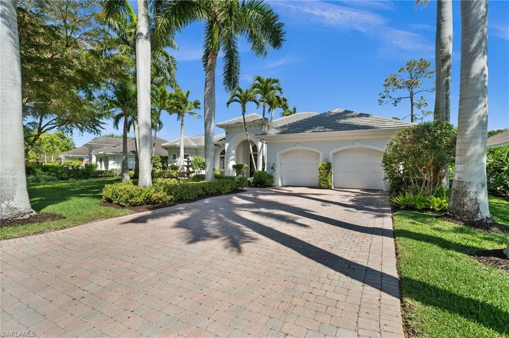 6898 Mill Run CIR, NAPLES FL 34109-39