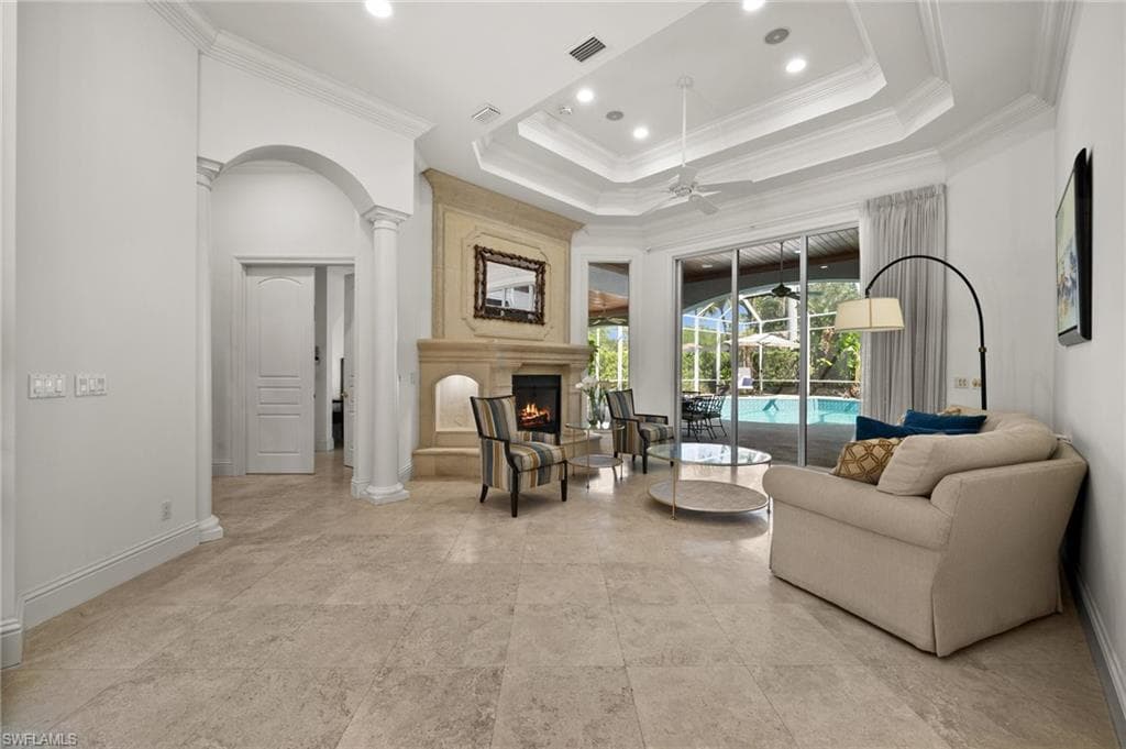 6898 Mill Run CIR, NAPLES FL 34109-7