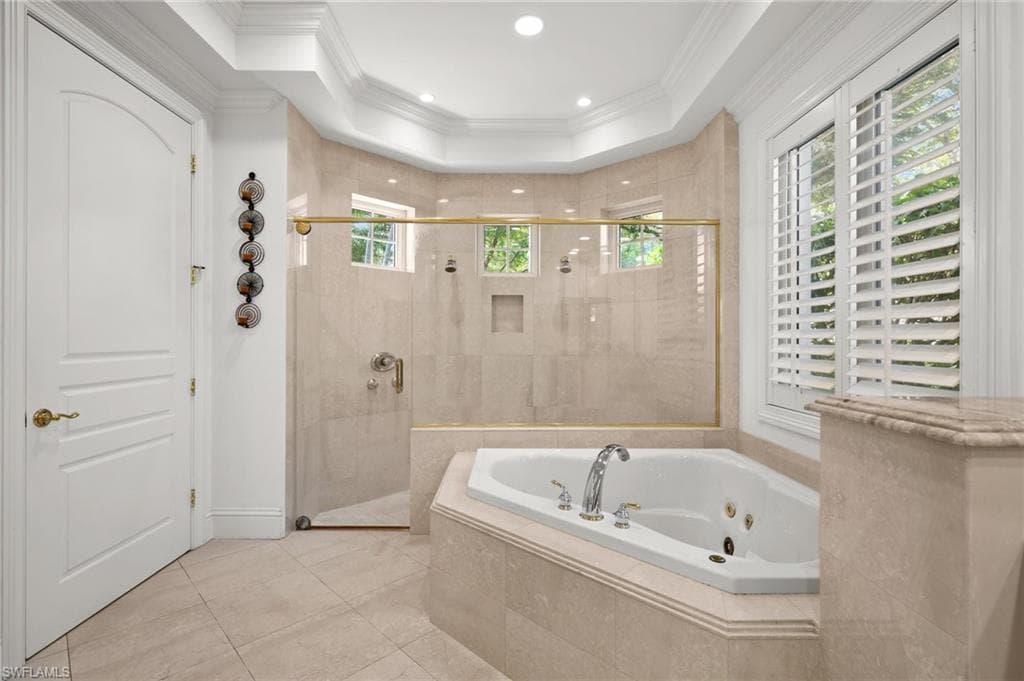 6898 Mill Run CIR, NAPLES FL 34109-20