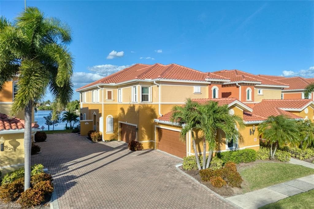 178 Shadroe Cove CIR # 903, CAPE CORAL FL 33991-2