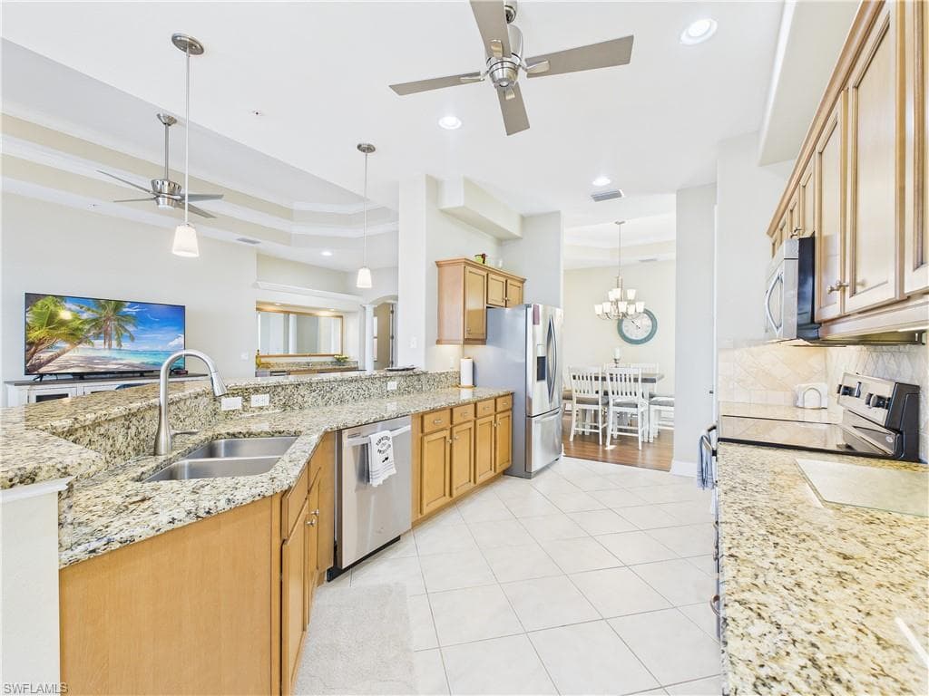 178 Shadroe Cove CIR # 903, CAPE CORAL FL 33991-17