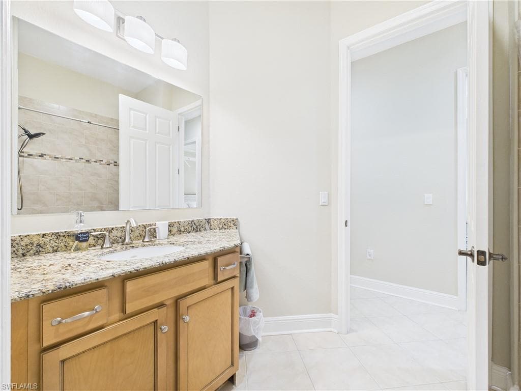 178 Shadroe Cove CIR # 903, CAPE CORAL FL 33991-34